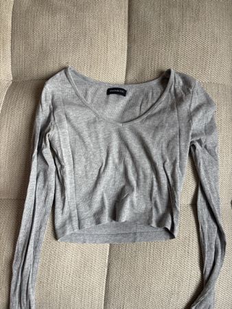Langarmshirt Even&Odd grau V-Ausschnitt guter Zustand