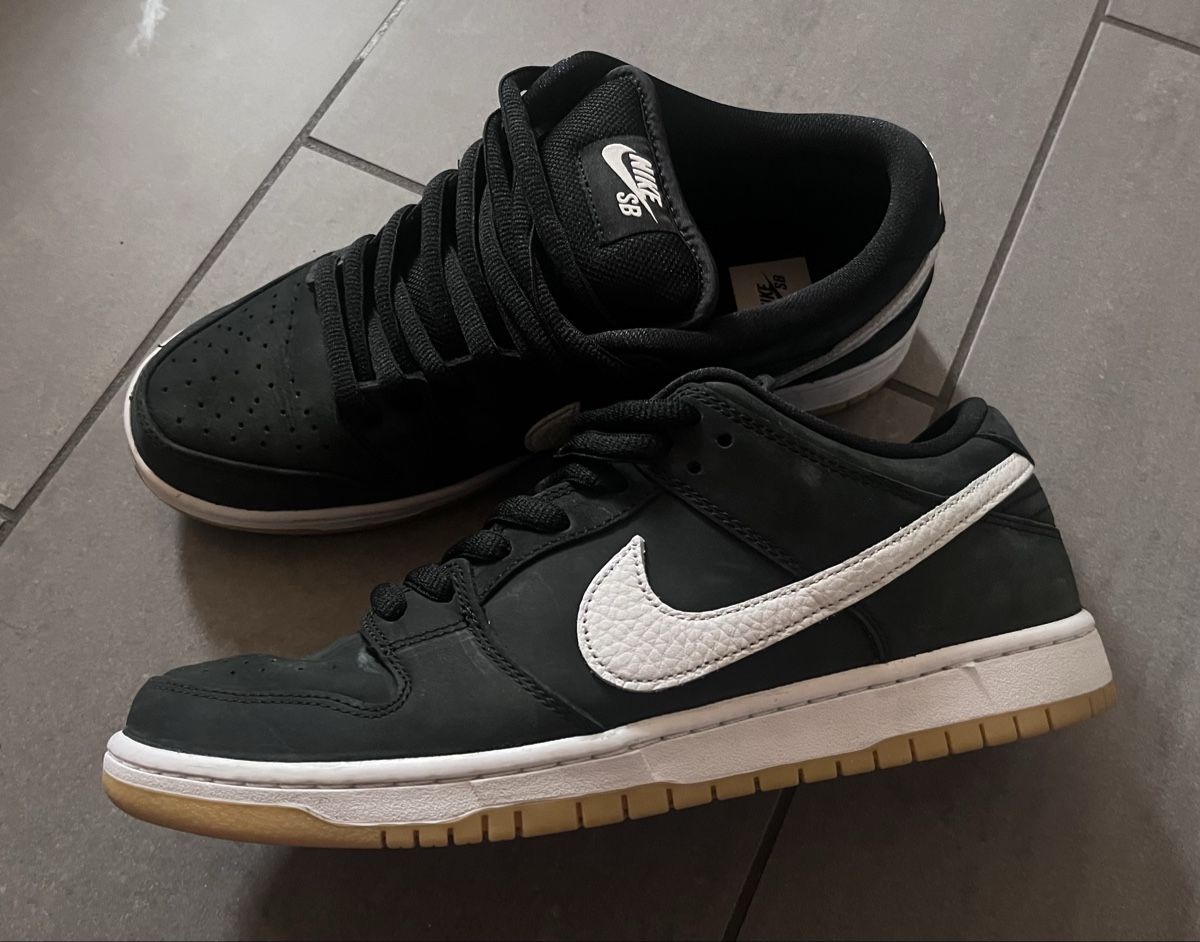Nike Chaussures hommes: SB Dunk Low Pro / 44.5 – D'occasion à Salvenach par Niginho89