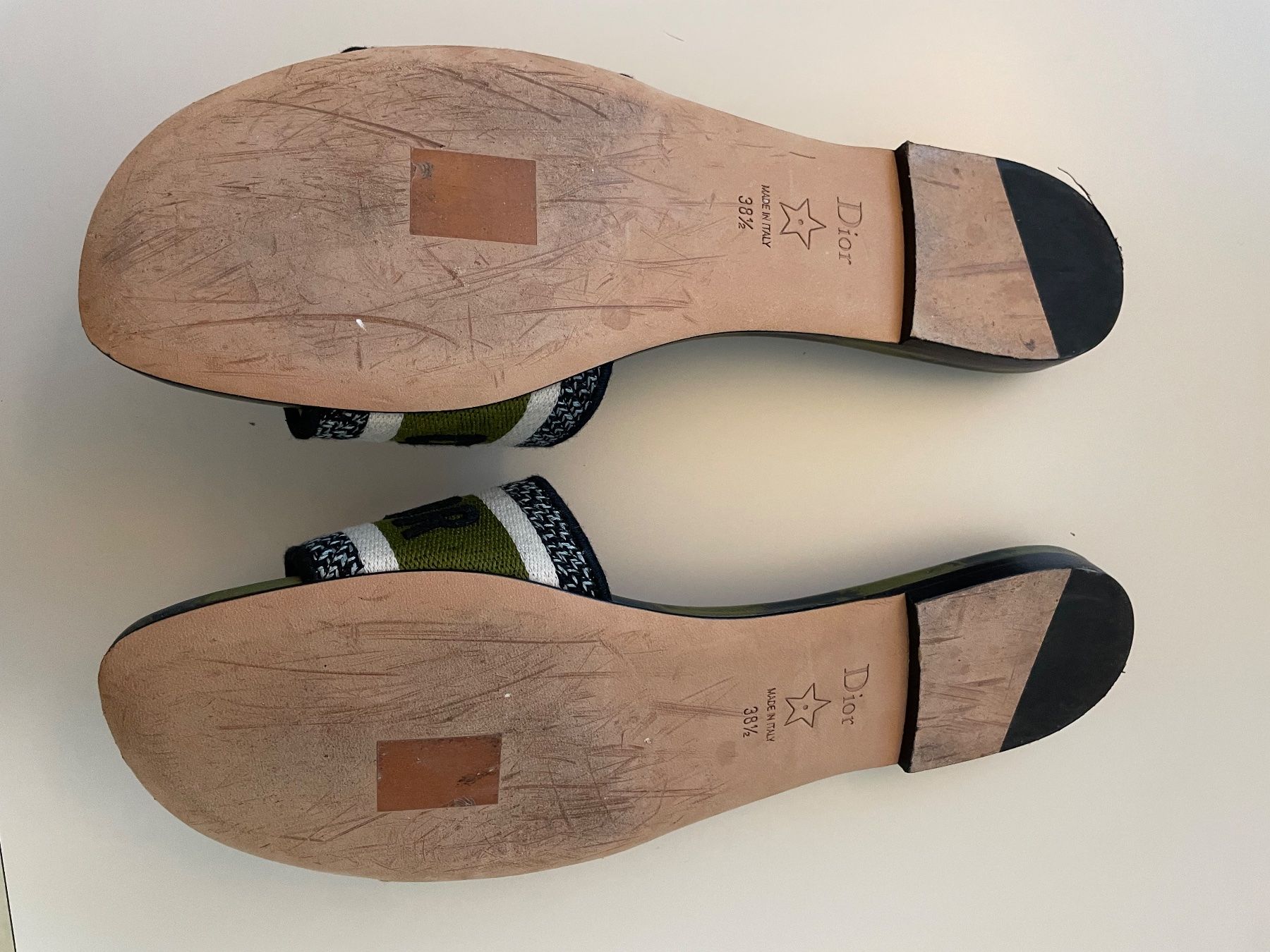 Dior Scarpe da donna: Dior Mules 1 mal getragen – Usato da Kilchberg ZH venduto da SVDV 2