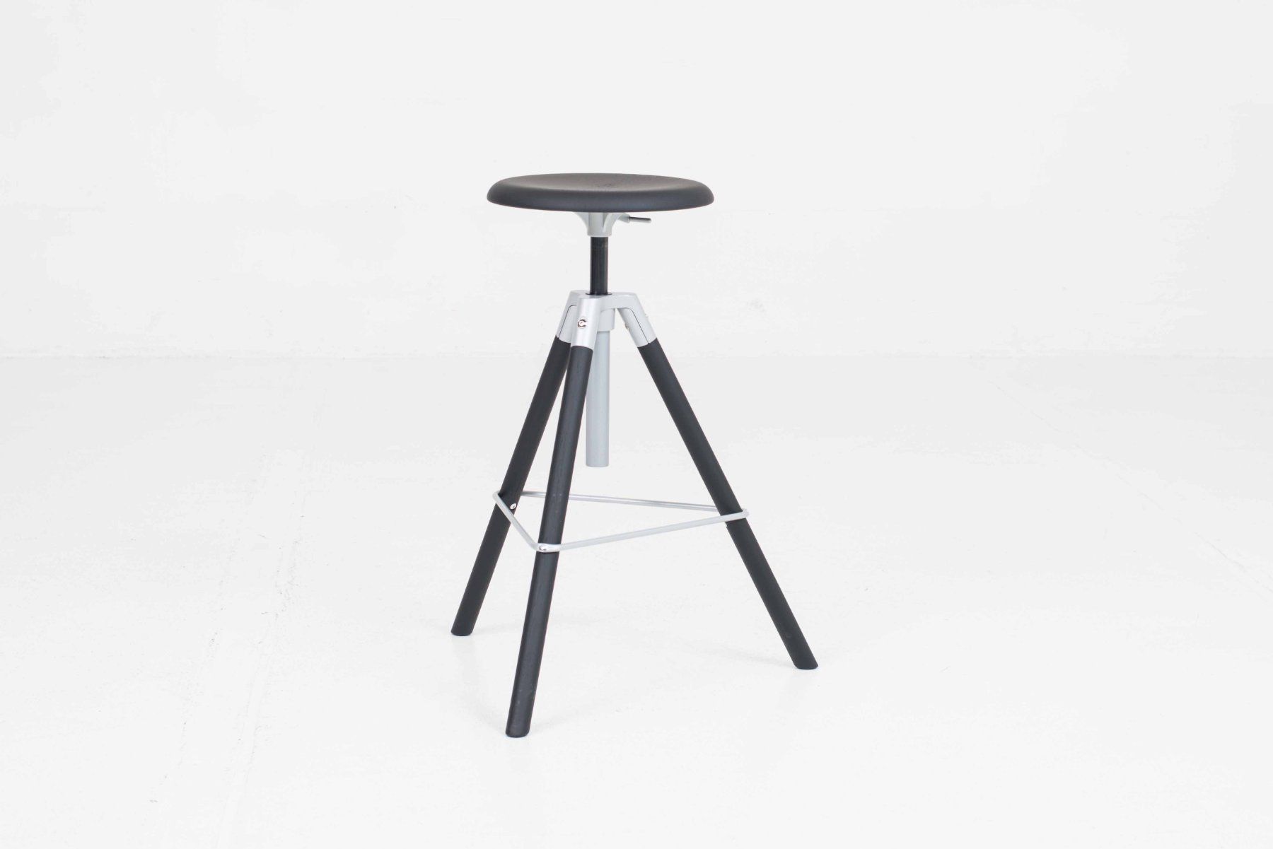 Girsberger Sgabelli: Atelierhocker hoch Modell 112 von Girsberger – Usato da Zürich venduto da STUZH38 3