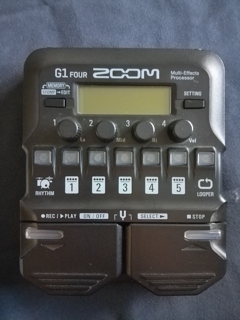 Zoom Instruments de musique: Zoom G1 FOUR – D'occasion à Fully par Suisse-crawler 1