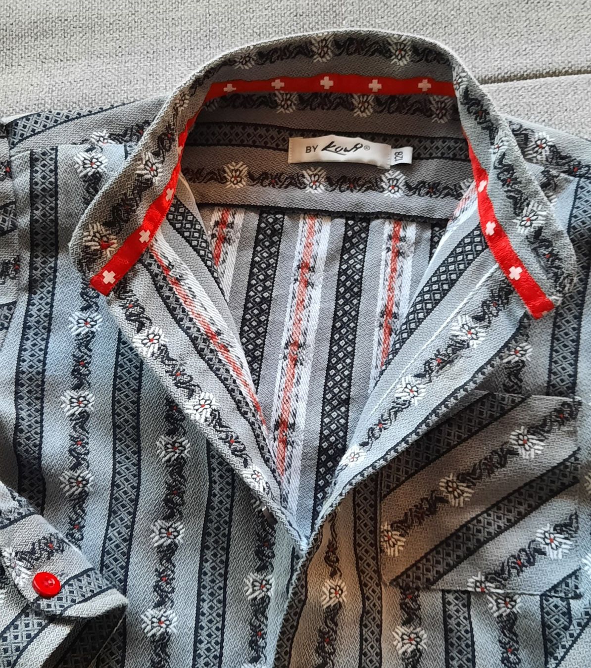 Hemden, T-Shirts & Polos: Edelweisshemd von Kowi – Gebraucht aus Grünen von Sostepfi 2