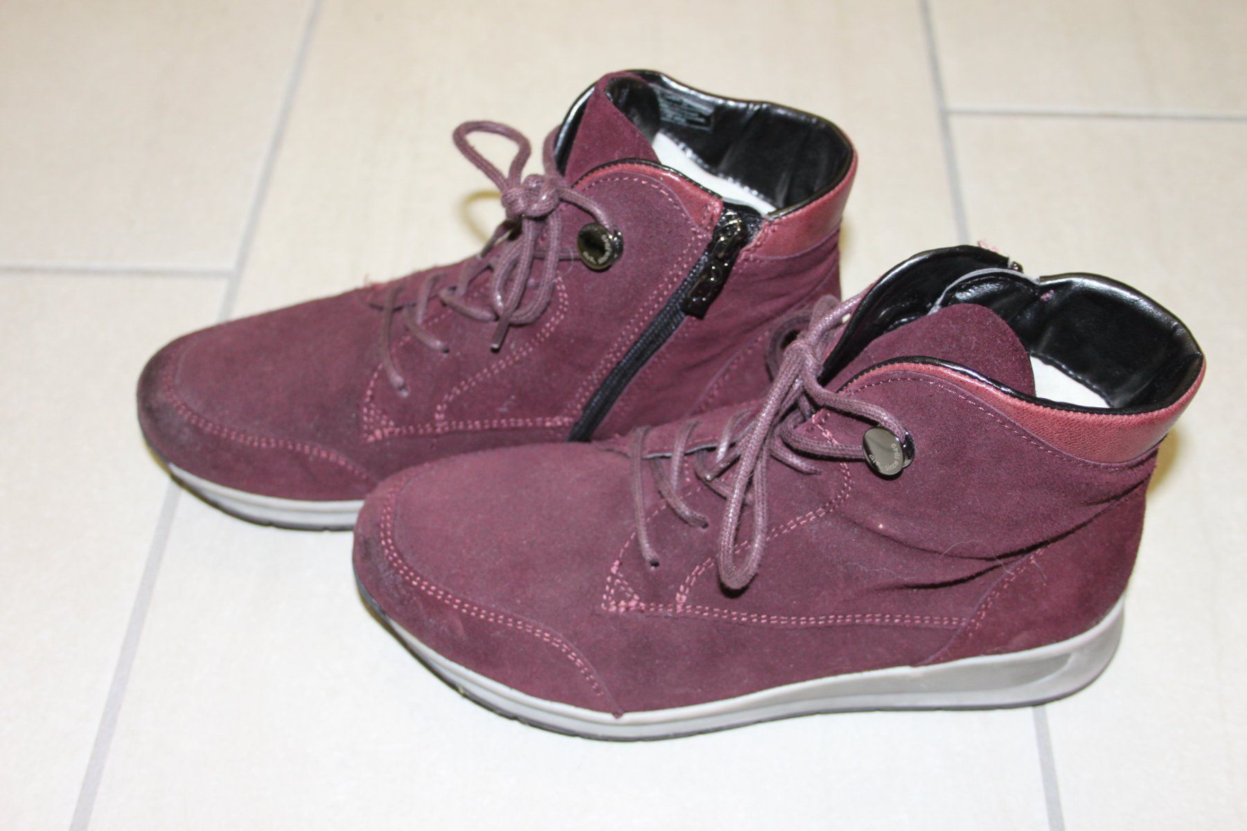 Scarpe da donna: Halbschuhe Gr. 37 – Usato da Binningen venduto da Kellox 1