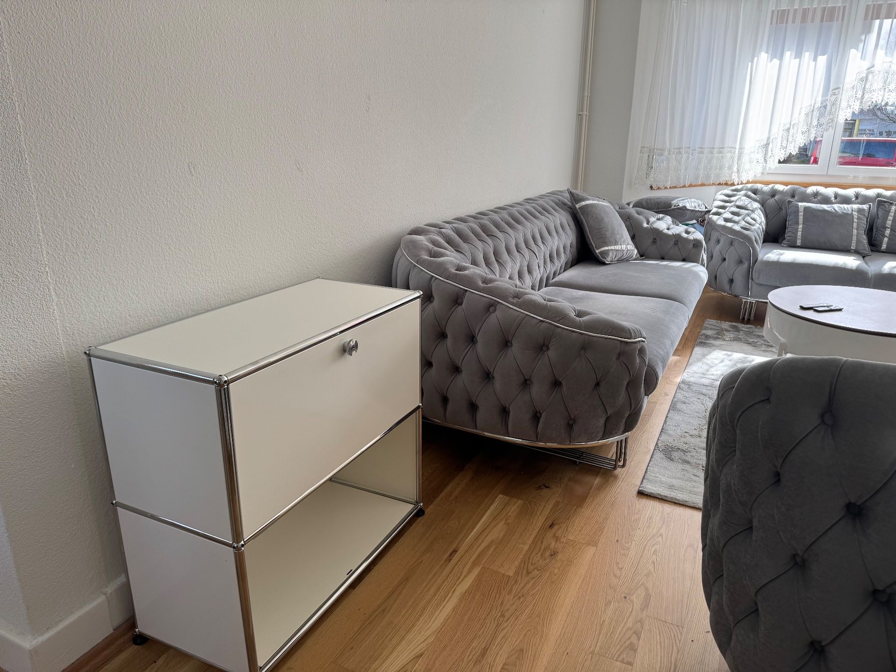 USM Cassettiere: Usm Highboard Weiss Lidferung Gratis – Usato da Thun venduto da Thuno6 8