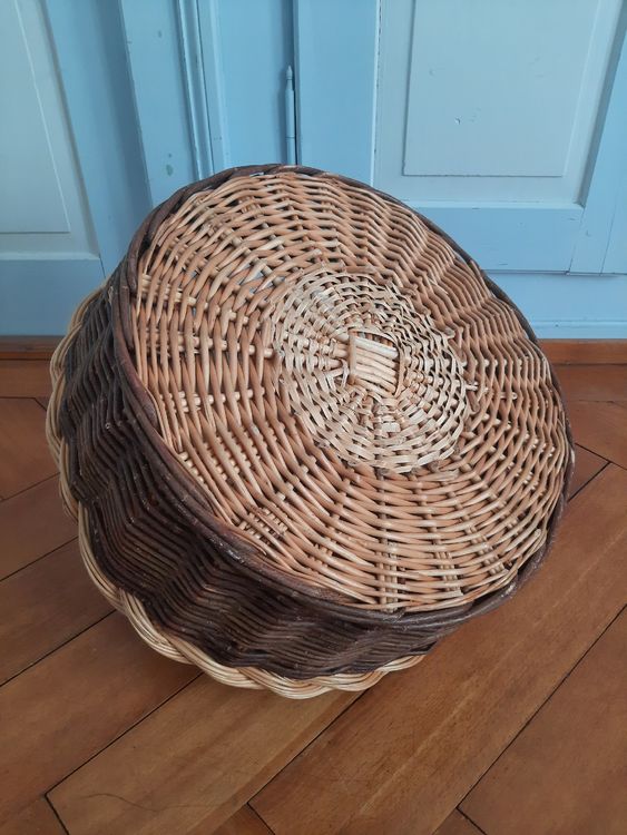 Weiden Korb Rund 50cm (Gebraucht) in Cham für CHF 1 – nur Abholung auf ...