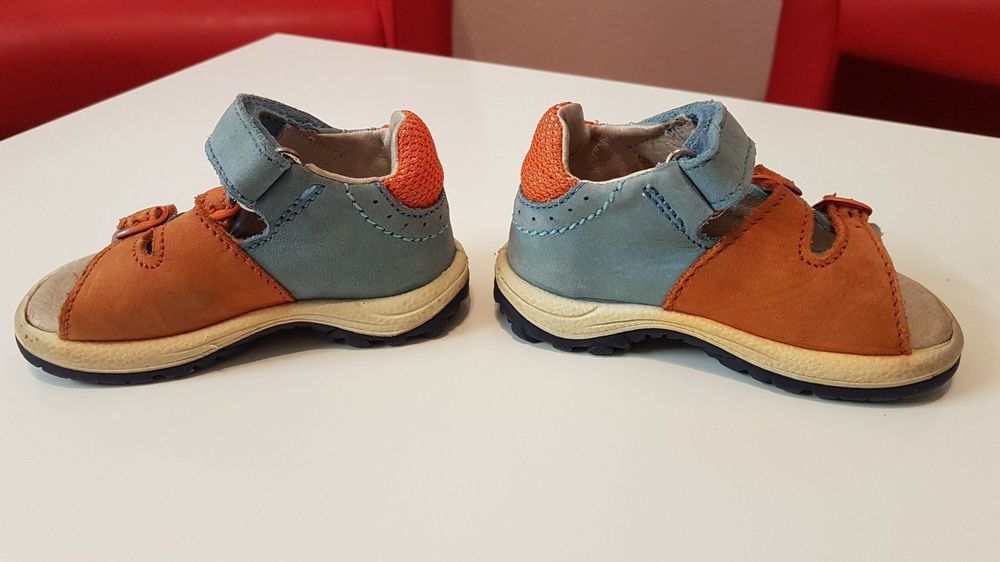 Scarpe per ragazzi: Sandalen Gr. 20 – Usato da Obergösgen venduto da schesom 1