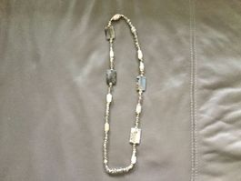 Halskette grau/beige