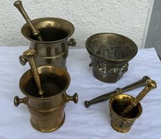 4 antike Messing-Mörser mit Stössel Vintage,Sammlerstücke