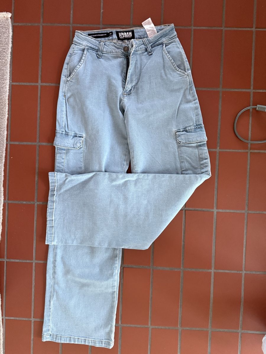 Jeans: Urban Classics Damen Jeans, Gr. 26, hellblau – Usato da Zürich venduto da JOD213