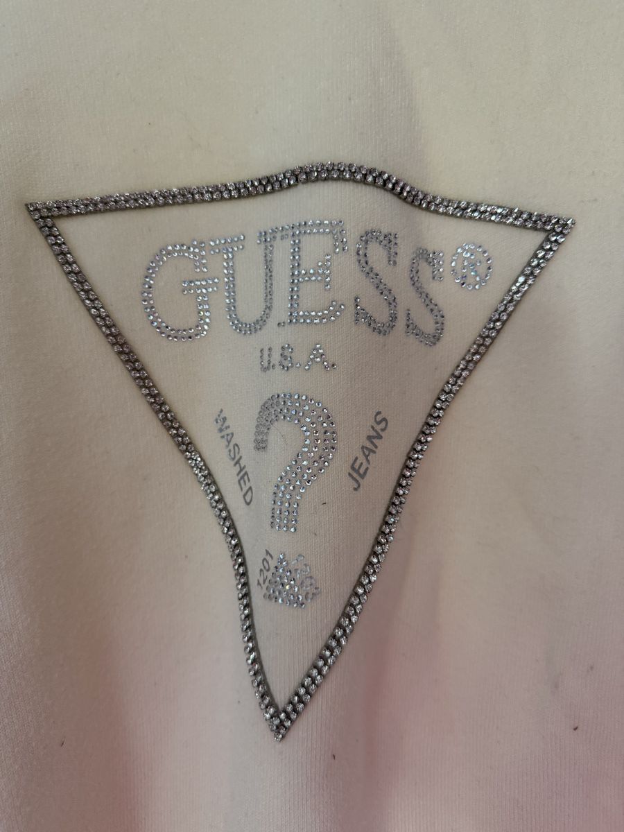 Guess Maglioni & Felpe: Guess Pullover in Creme Grösse S mit Strassbesatz – Usato da Arch venduto da Aga84 1