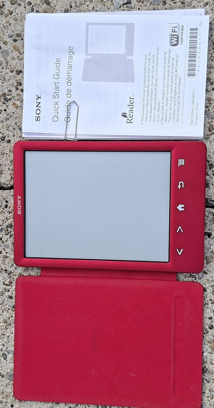 Sony Tablet PC: Sony Reader e-reader  – Gebraucht aus Rüfenacht BE von Christkindli89
