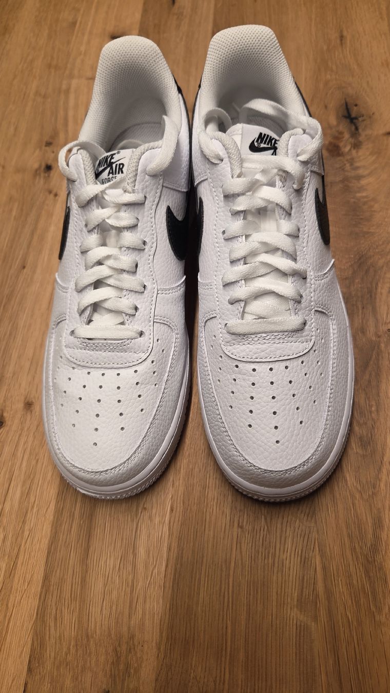 Nike Scarpe da uomo: Nike Air Force 1 – Grösse 43 – Nuovo (secondo la descrizione) da Kriens venduto da Vogelici