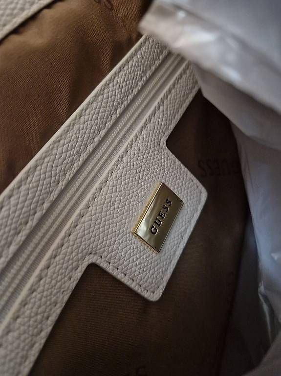 Sacs femmes: +++Original Guess Neu+++ – Neuf avec emballage d'origine à Kriens par sanica 1