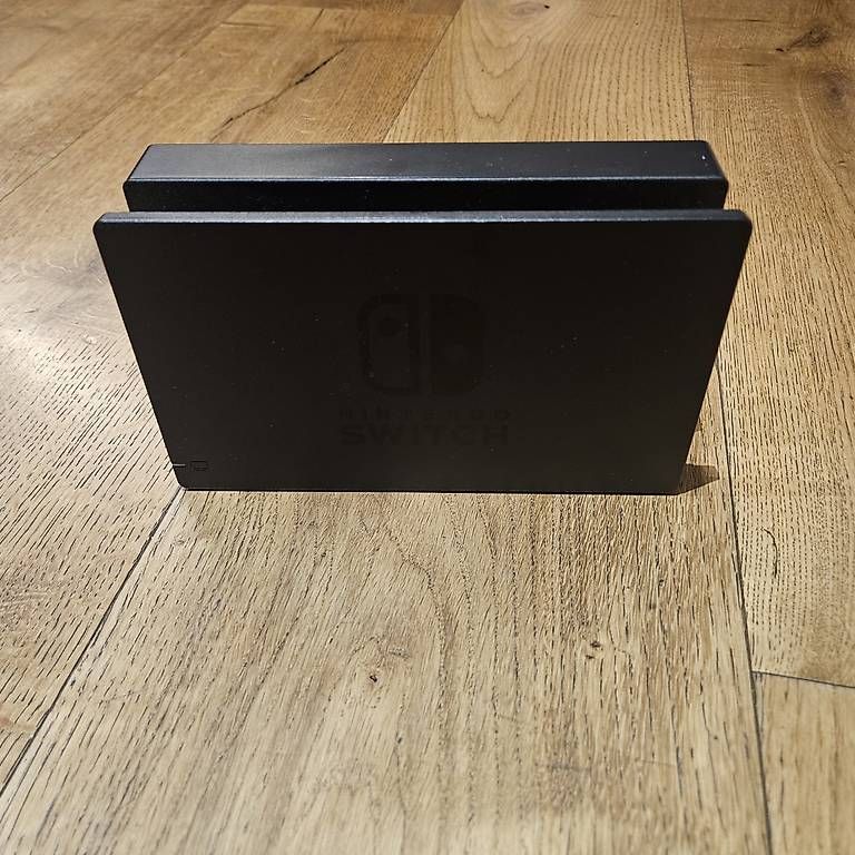 Nintendo Consoles: Nintendo Switch – D'occasion à Henggart par Froschprinzessin 4