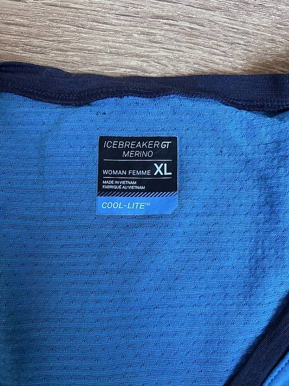 T-shirt: Icebreaker T-Shirt – Usato da Rupperswil venduto da az5_x87v 2