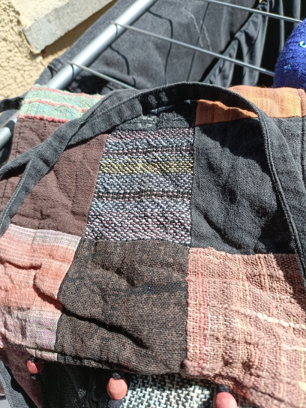 Altro in  Abbigliamento & Accessori: Borsetta a tracolla patchwork tessuto multicolore usata – Usato da Lugano venduto da ycd_rv8h 3