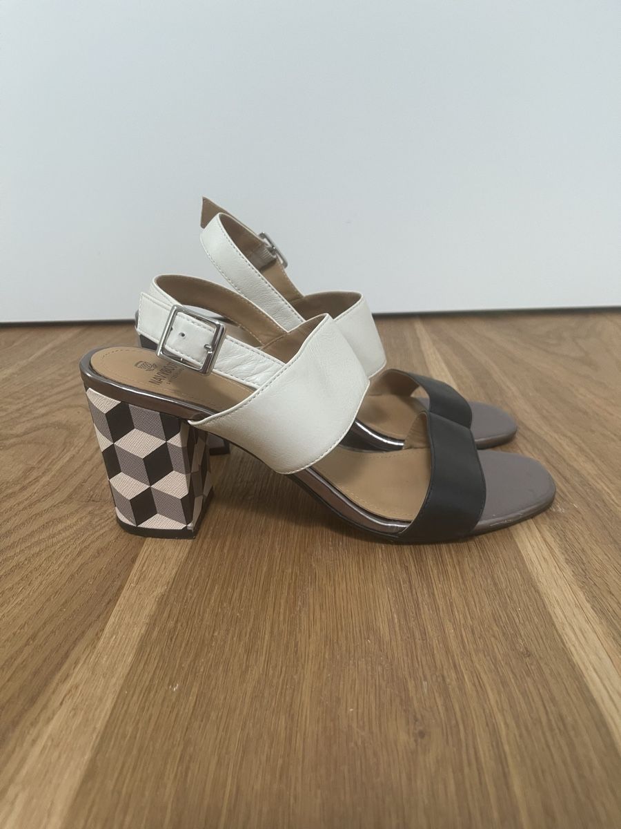 Navyboot Chaussures femmes: Sandalen modern gr.38 – D'occasion à Luzern par Cyrill81 2
