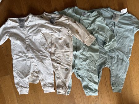 Baby Strampler 4er Set H&M Grösse 62 neu