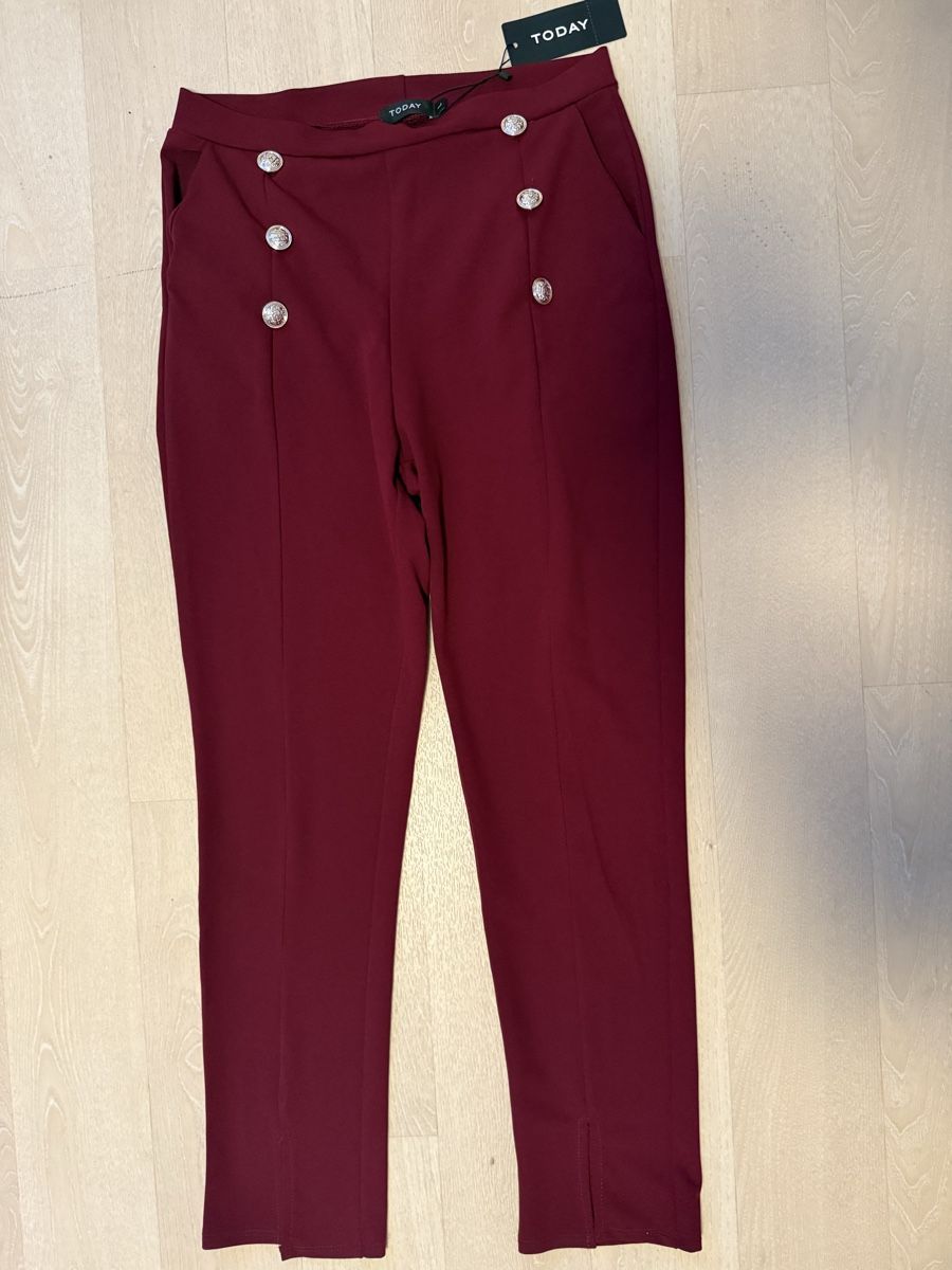 Pantalons: 2 Hosen M/L – Neuf (Voir description) à Bönigen par nay_w9nv 2