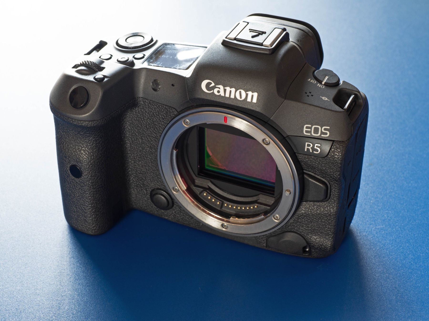 Canon Kamera: Canon EOS R5 – Neu (gemäss Beschreibung) aus Thun von Bertie_64