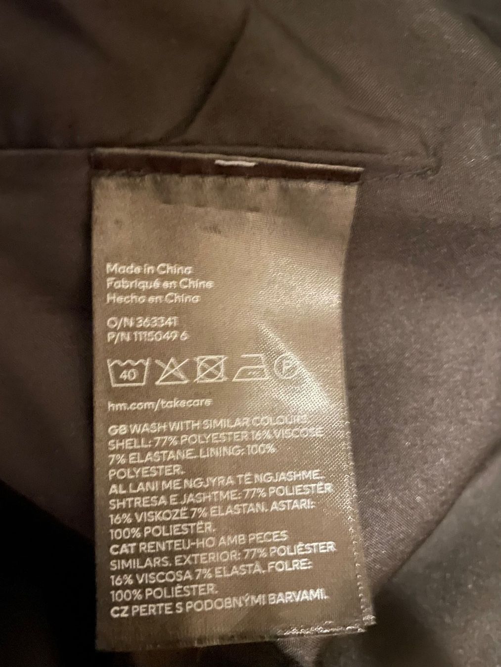 H&M Blusen: Schwarze Bluse von H&M, Grösse L/XL – Gebraucht aus Uster von jelk 3