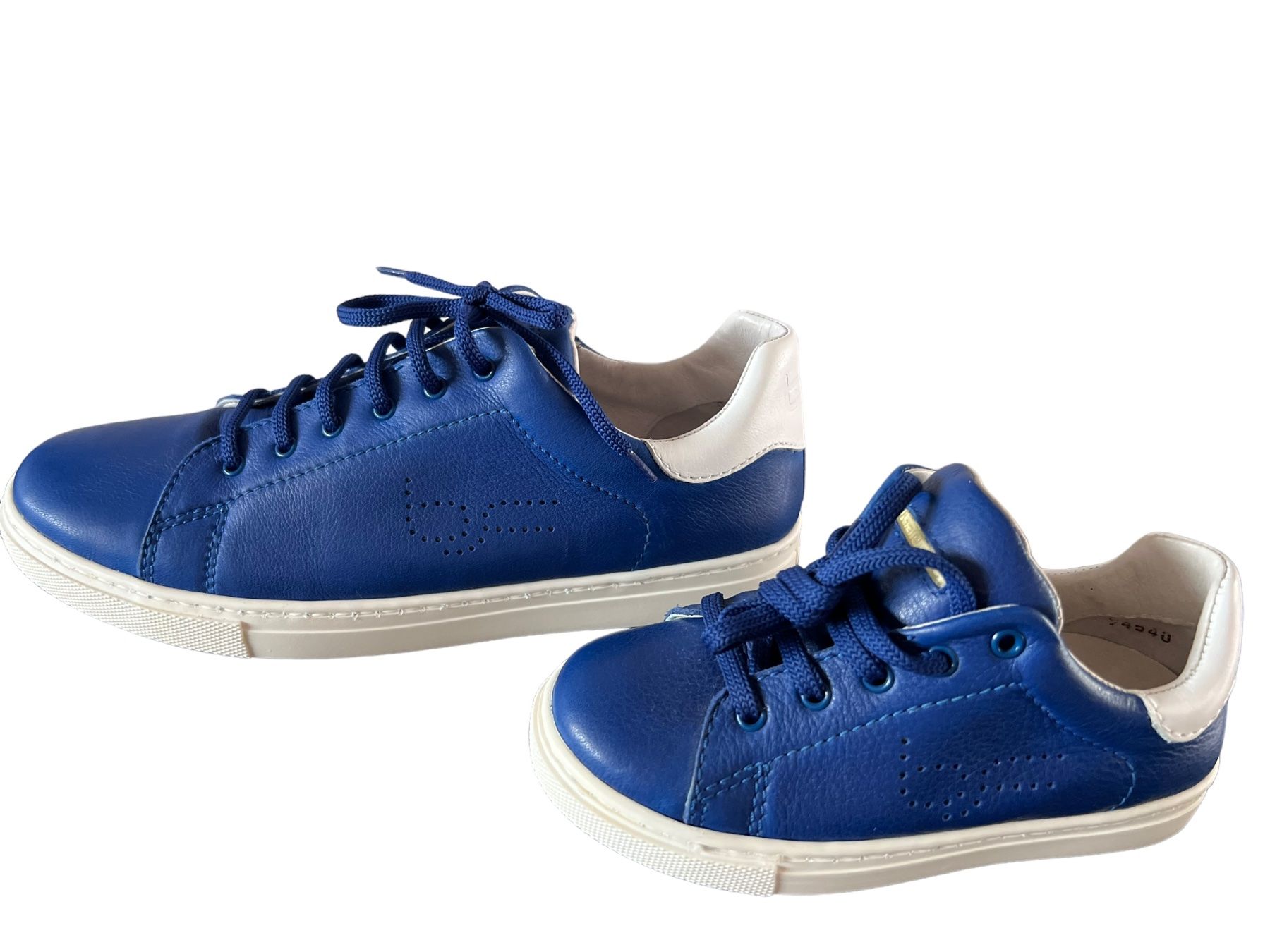 Scarpe per ragazzi: Sommer-Sale Sneaker, Leder Gr. 35 – Nuovo e nell'imballaggio originale da Steinhausen venduto da Jan_CesilWeber 2