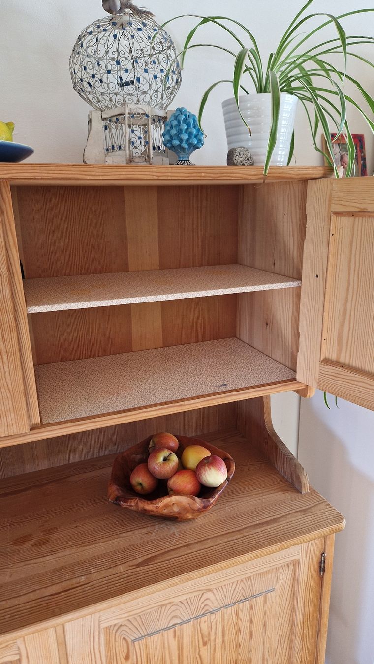 Buffets: wunderschönes kleines Holzbüffet – D'occasion à Filisur par METchen 5