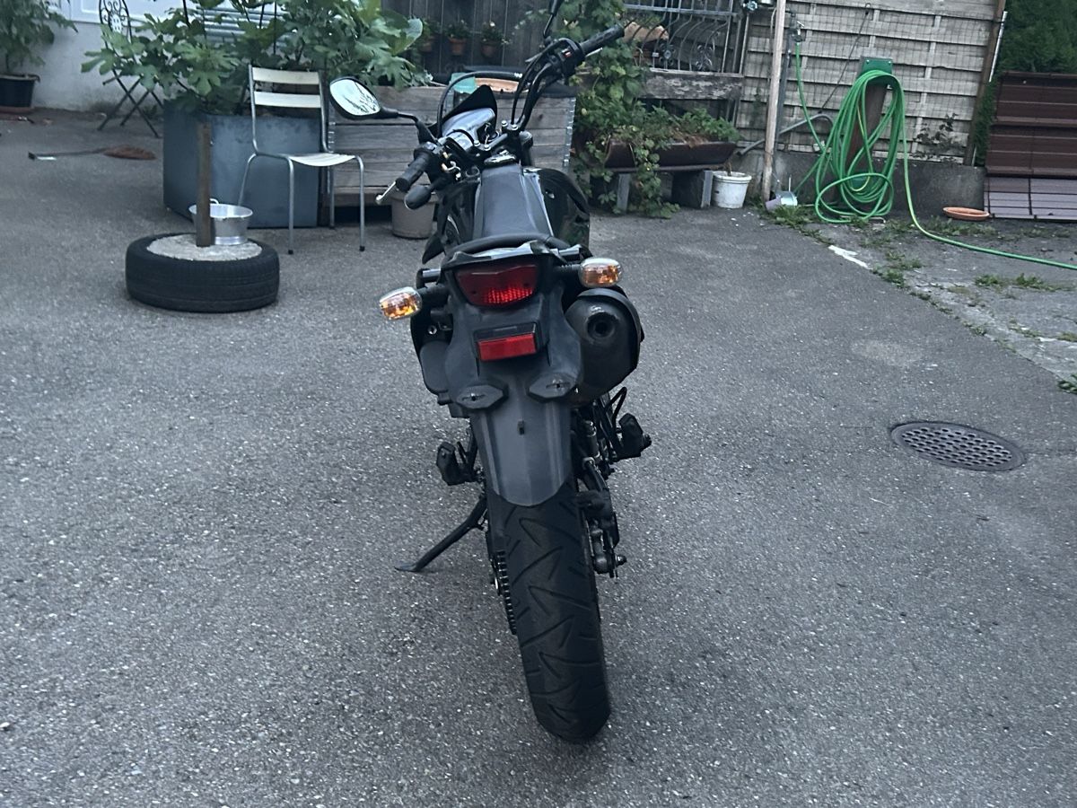 Suzuki Strada: Suzuki DR 125 SM – Usato da Hinwil venduto da Leeonie_sch 2