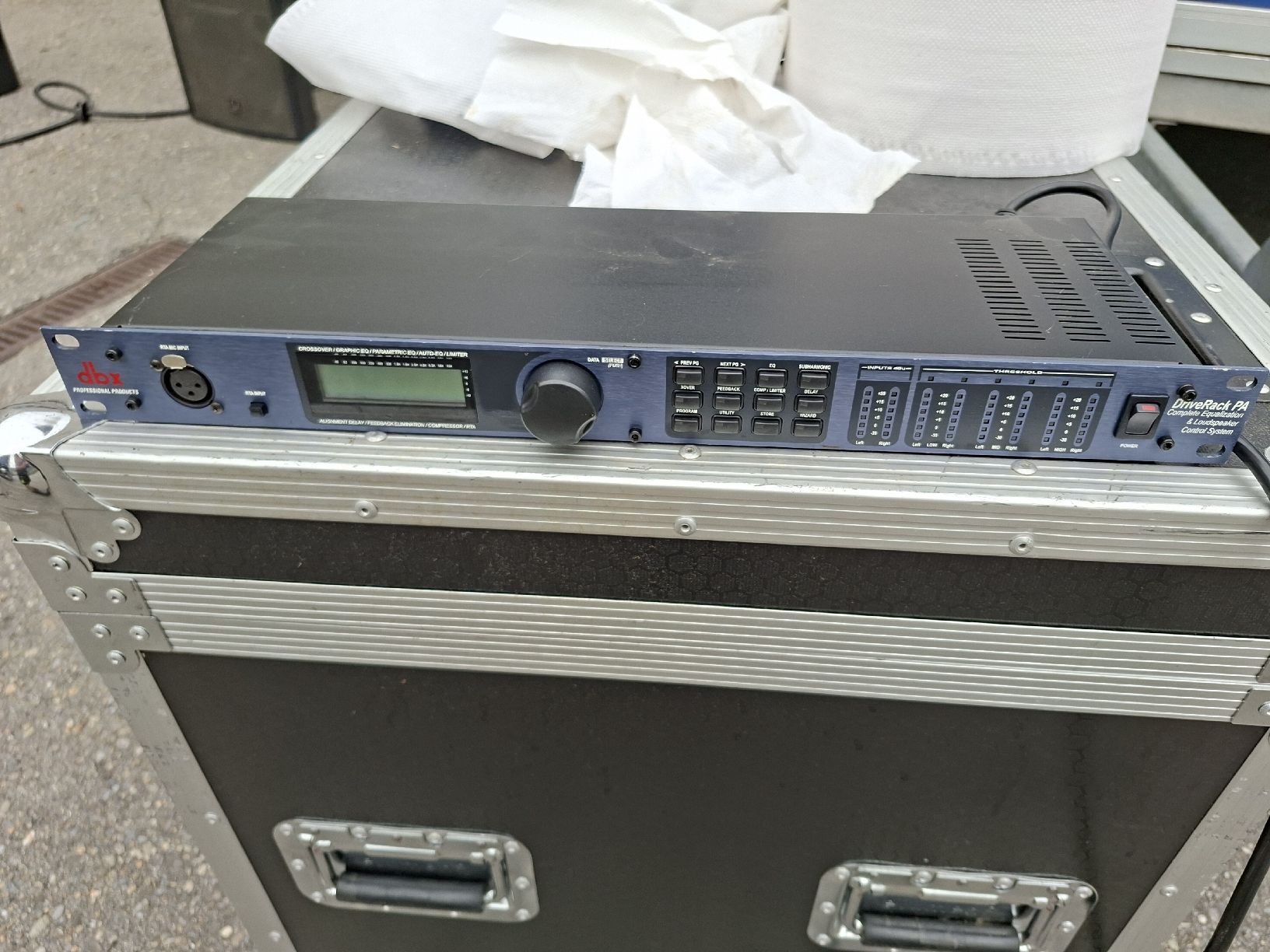Dbx Equalizzatori: dbx DriveRack PA LoudspeakerControl System gebraucht 2in6out – Usato da Chur venduto da 80808080 1