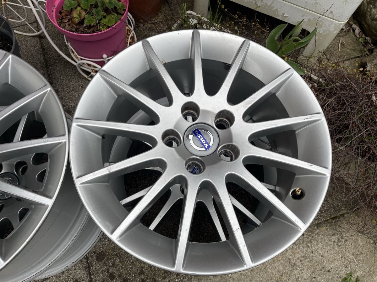 Volvo Cerchioni: Alufelge Volvo – Usato da Reinach AG venduto da pred1512 4