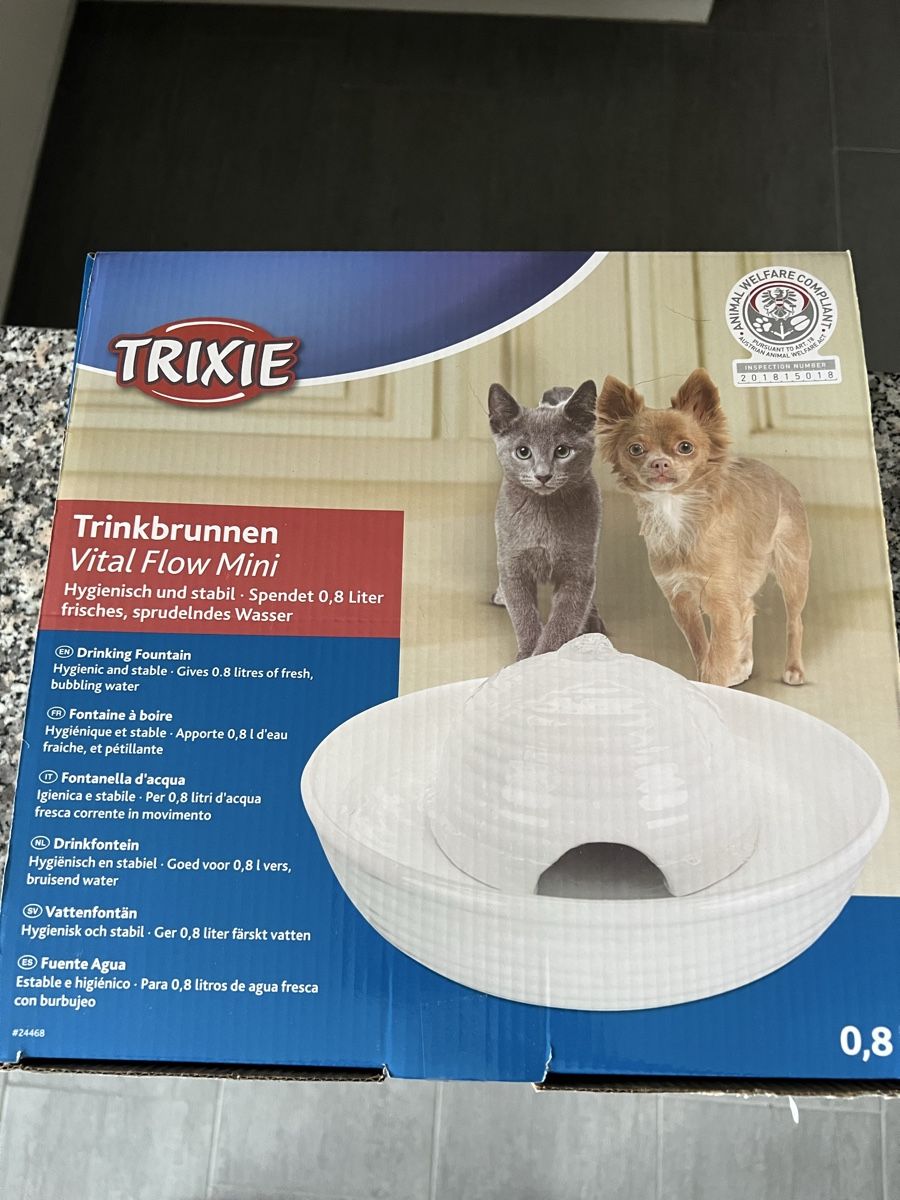 Stagni & Fontane ornamentali: Katzenbrunnen – Nuovo e nell'imballaggio originale da Hinwil venduto da ghost017