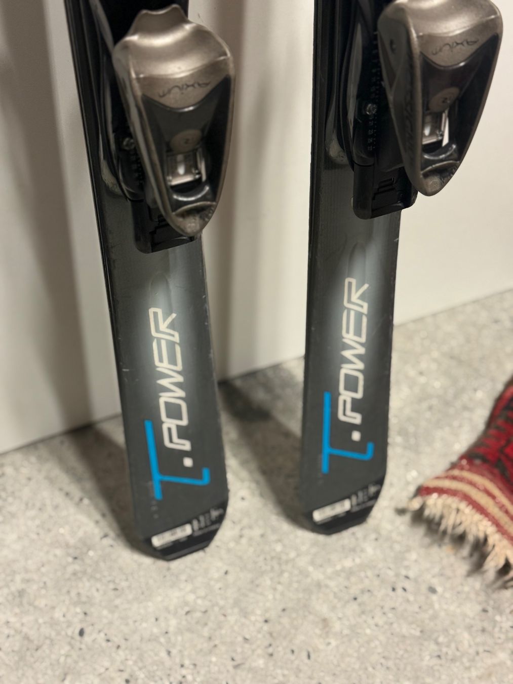 Rossignol Sci: Rossignol Ski, 167 cm inkl. Bindung – Usato da Klingnau venduto da Umweltklinik 4