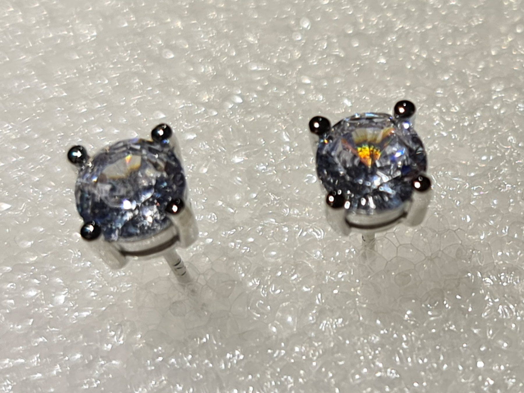 Ohrringe & -stecker: Ohrringe Ohrstecker Zirkonia 6mm – Neu und originalverpackt aus Uerkheim von Kaufoption 3