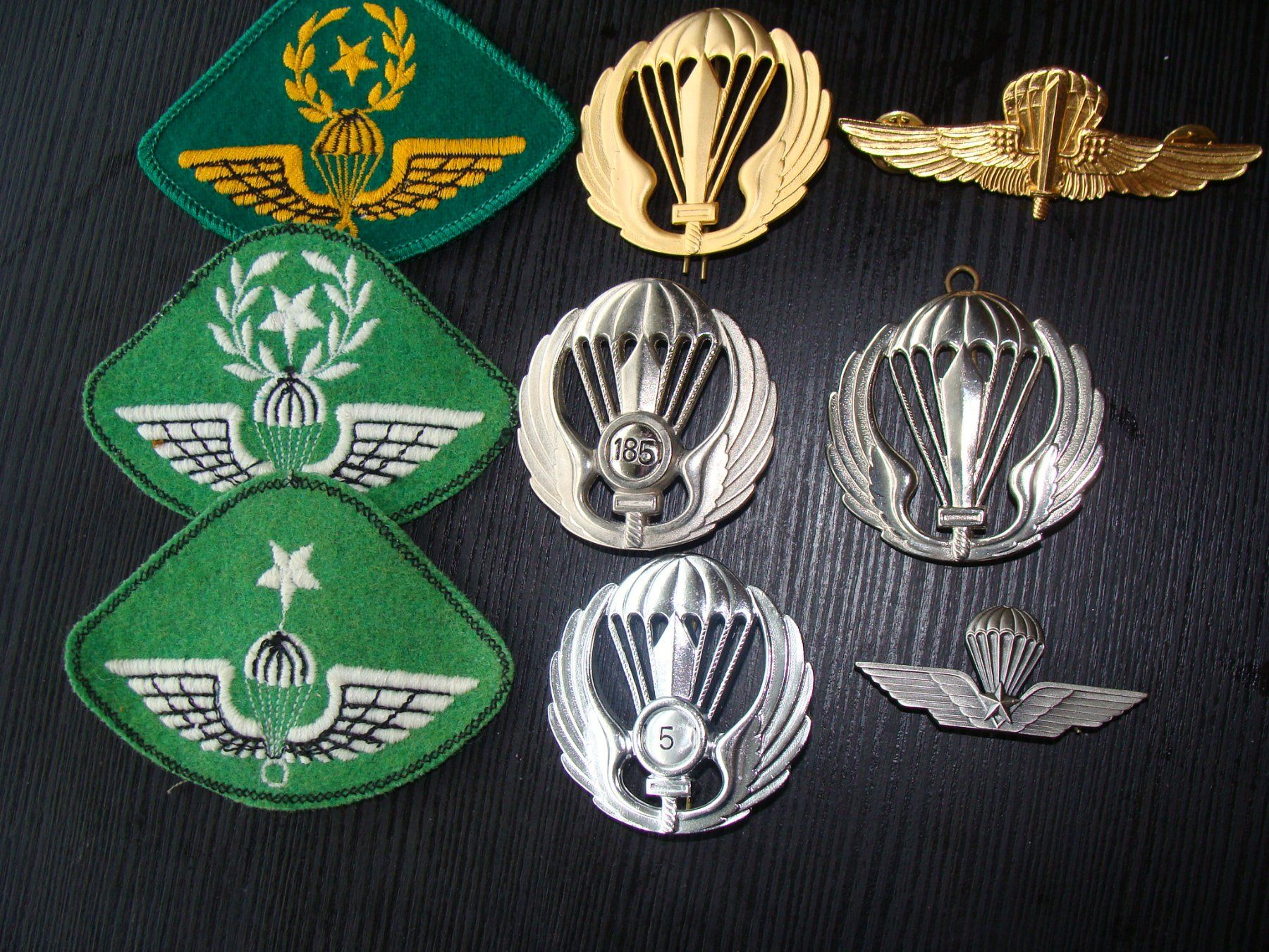 Placchette & Badge: Lot divers pour connaisseurs. – Usato da Cuarny venduto da hen_g7hn