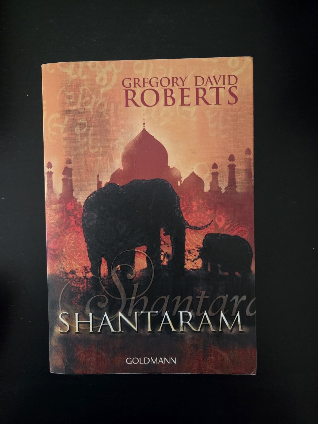 Libri: Shantaram Gregory David Roberts  – Usato da basel venduto da Mountainfreak