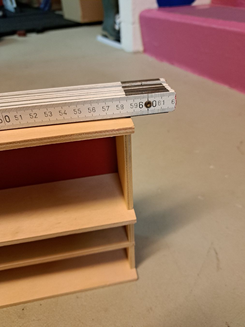 Case e mobili per bambole: Puppenhaus Schrank – Usato da magden venduto da cam_w2ff 1