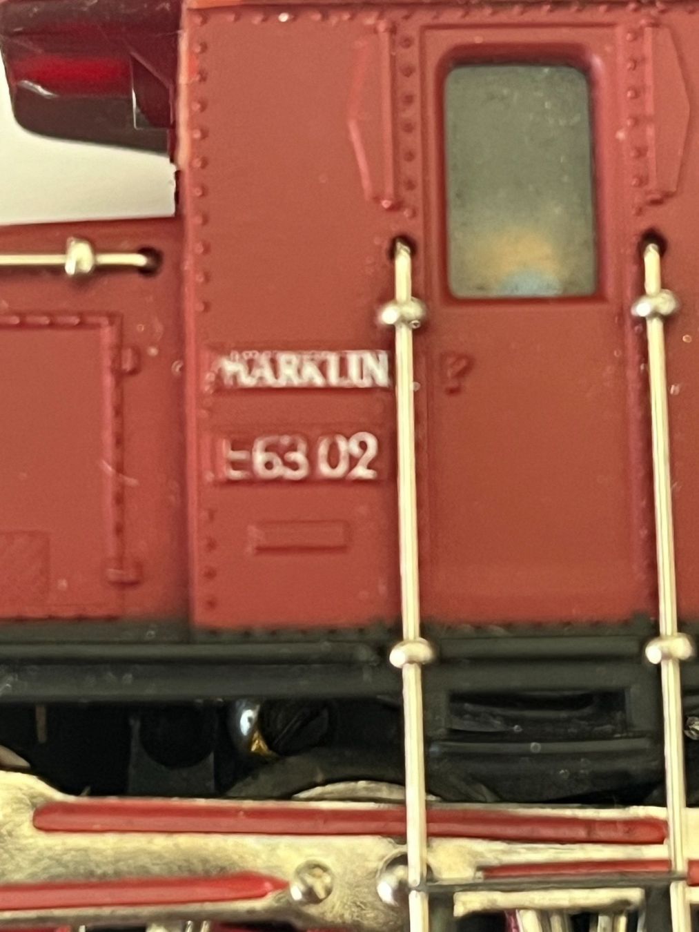 Märklin Modelleisenbahnen: E-Lok E63 02 DB Ep3 rot Märklin – Gebraucht aus Carouge GE von Pierre48 4