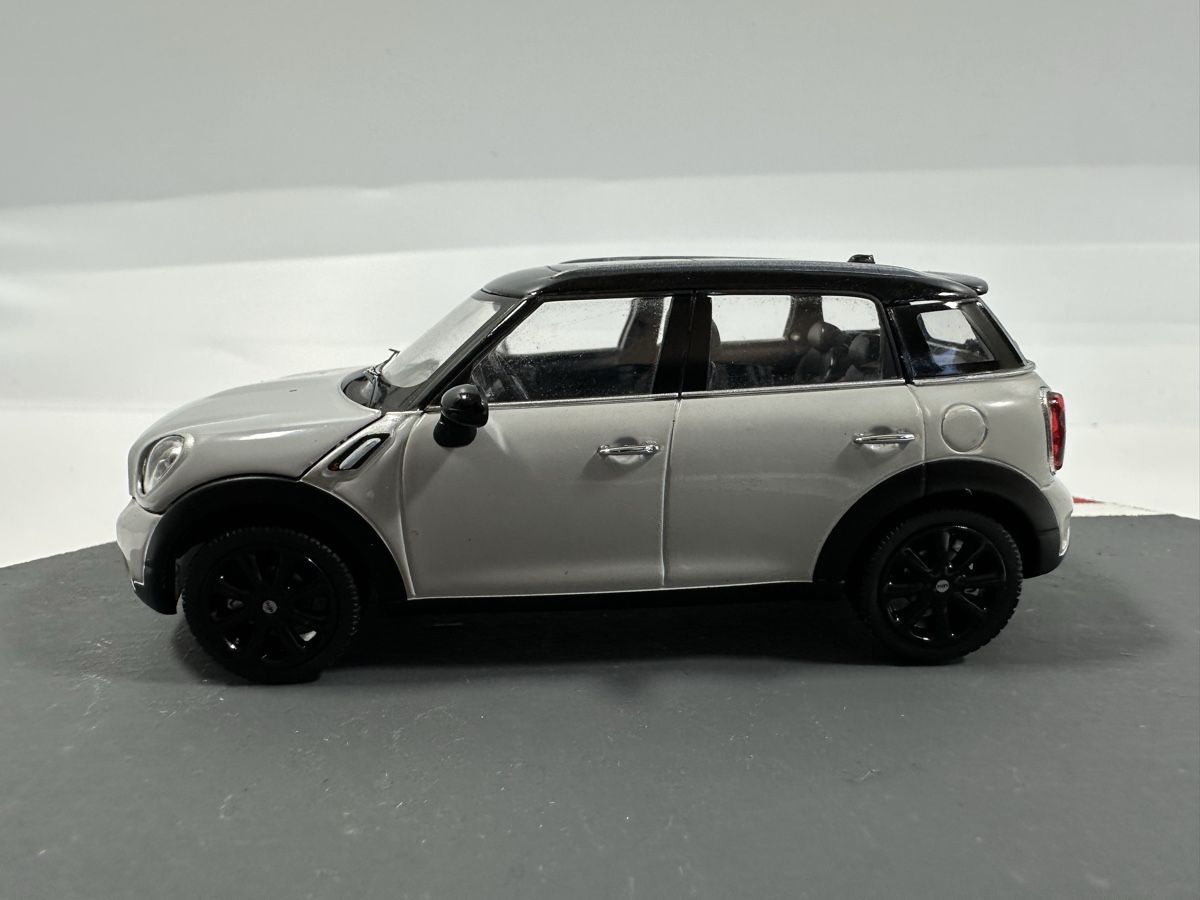Schuco Modellini d'auto: Mini Cooper S 1:43, hellgrau-schwarz, SCHUCO – Usato da Zofingen venduto da rf9_x2xt 2