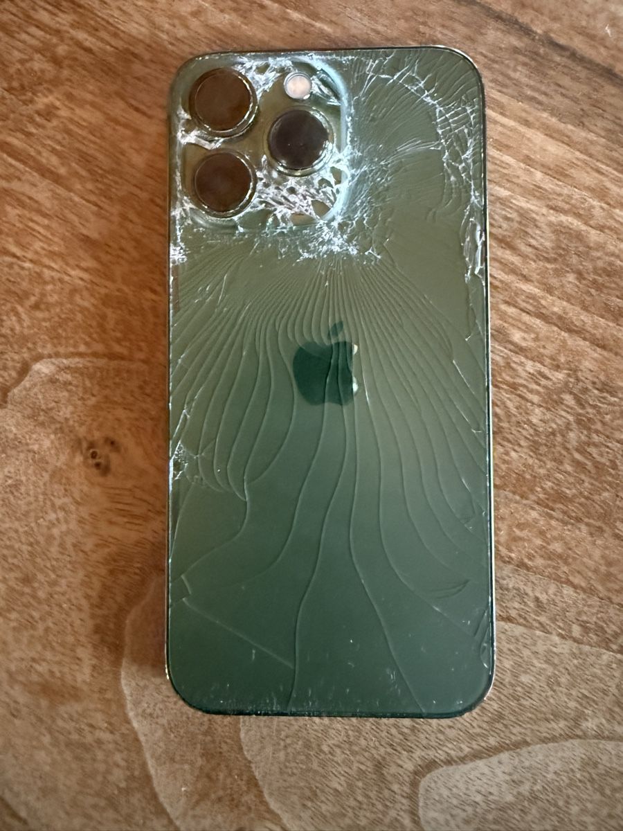 Apple Handys / Smartphones: Apple Iphone 13 pro 256 GB batteria 85% – Gebraucht aus Sementina von Americo1988 1