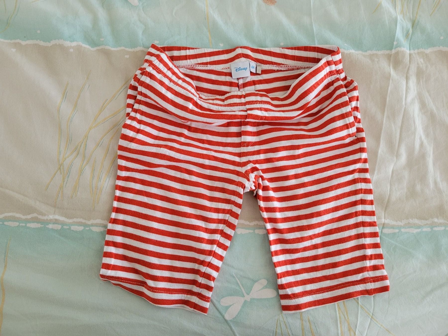Pantaloni: Short - Disney - 116 – Usato da Zürich venduto da heldc