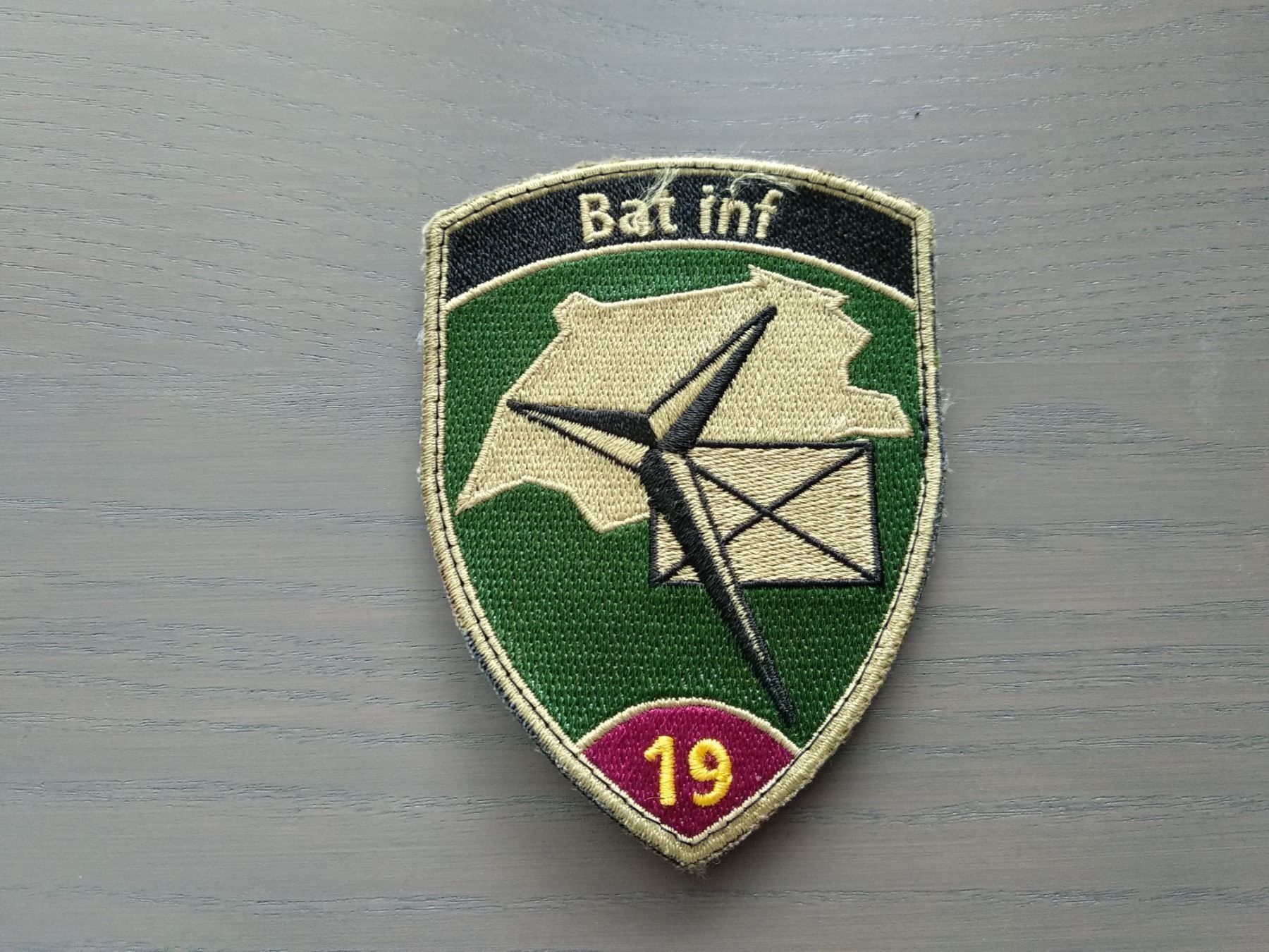 Placchette & Badge: Badge Bat inf 19 – Usato da Gebenstorf venduto da Elchenn