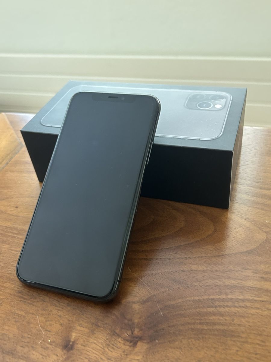 Apple Handys / Smartphones: iPhone 11 PRO – Gebraucht aus Spreitenbach von emmke
