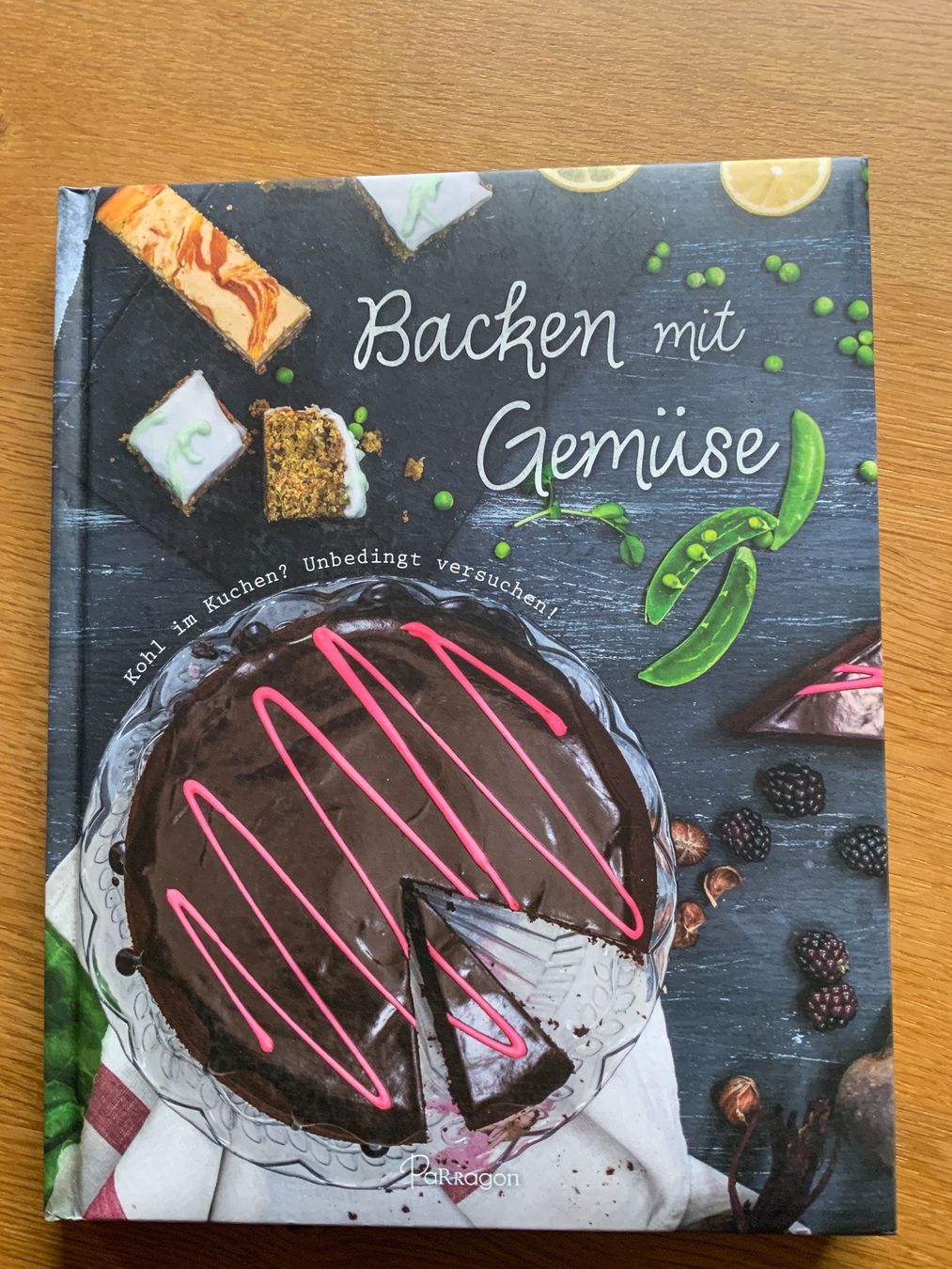 Livres: Backen mit Gemüse – D'occasion à Schaffhausen par Minzli380