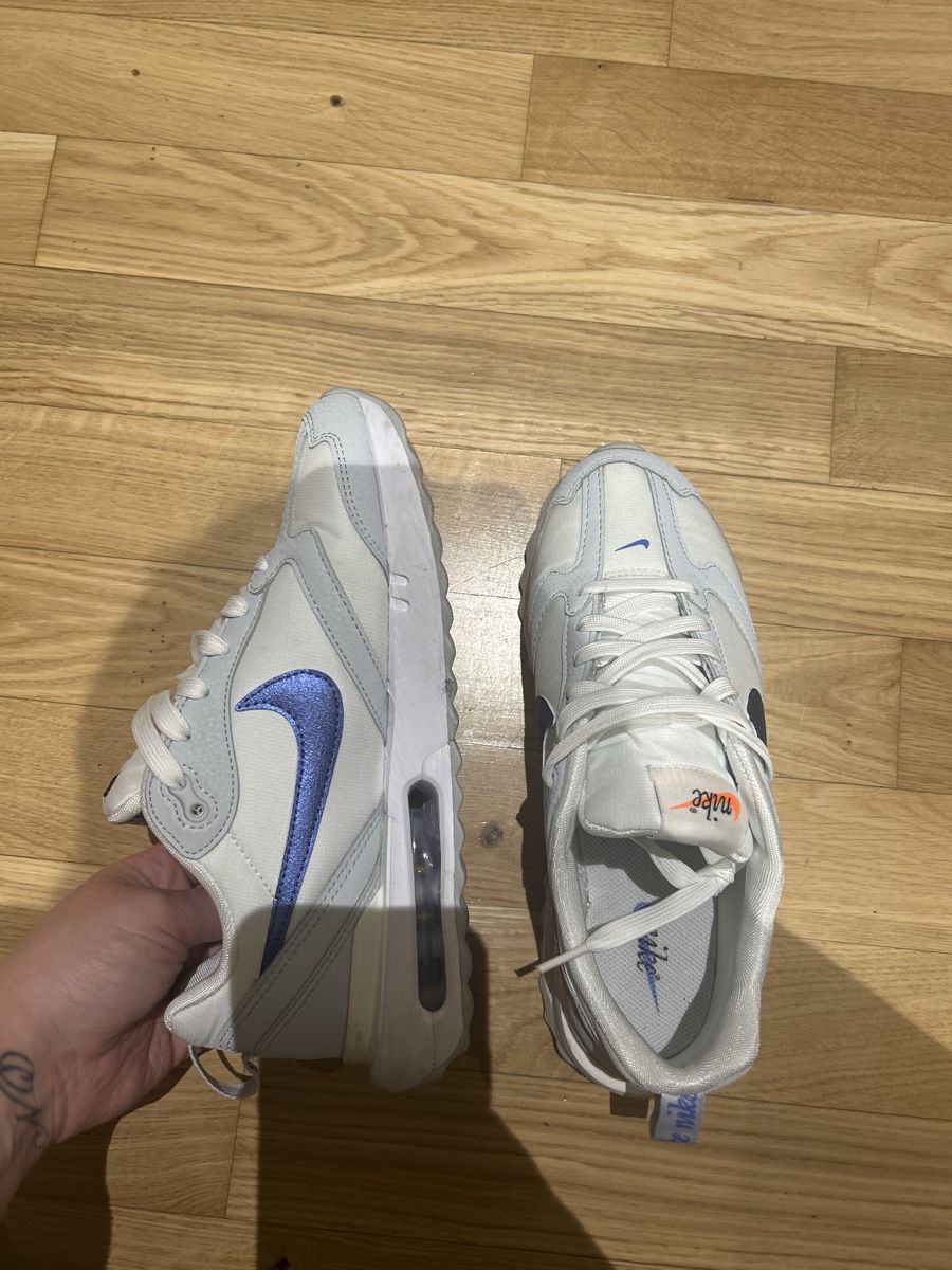 Scarpe da donna: Nike Air Dawn – Usato da Winterthur venduto da noe_55x7 2