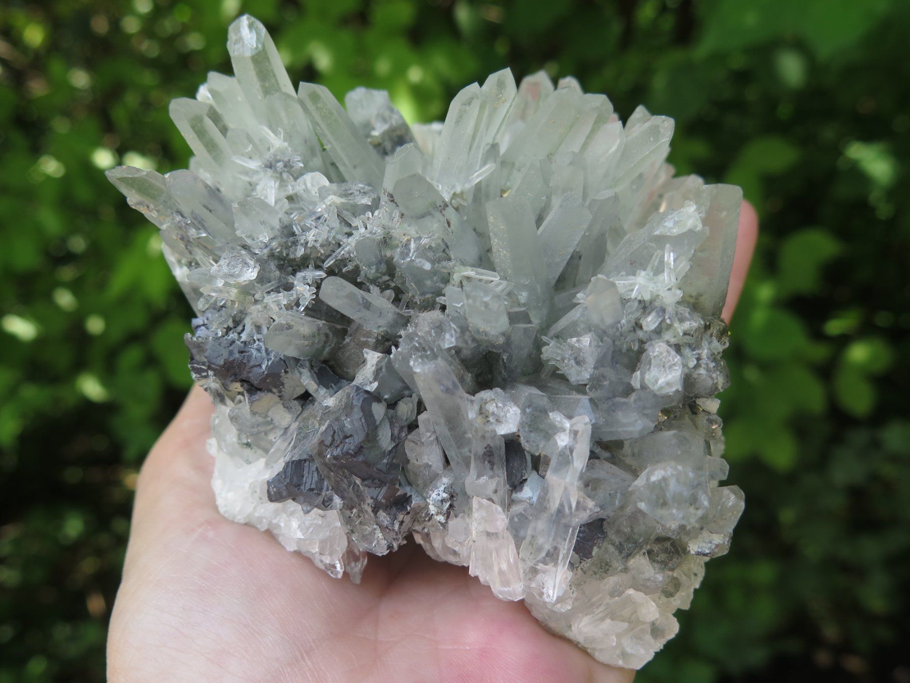 Minerali & Pietre curative: Bergkristall mit Galena ca. 578 gr. von Bulgarien – Usato da Schaffhausen venduto da Yamakana51L8736OQ8 4
