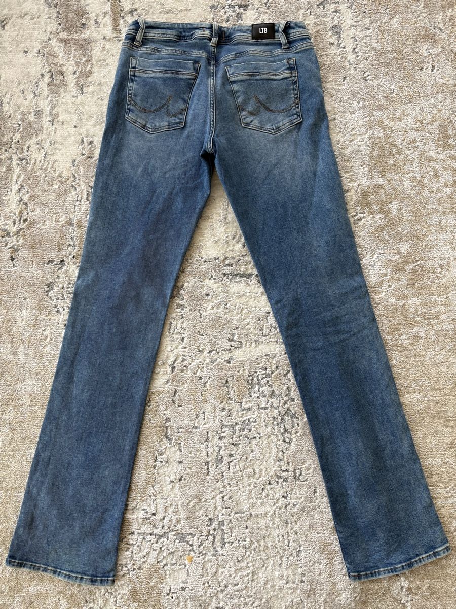 Jeans: LTB Valerie Bootcut Jeans – Neu (gemäss Beschreibung) aus Balzers von lea_sy5p 1
