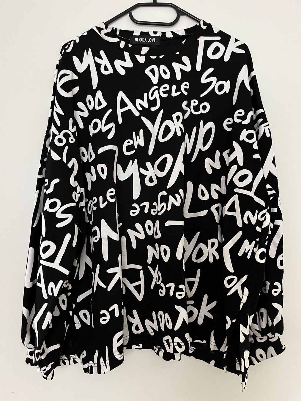 Maglioni & Felpe: Pullover One Size, schwarz/weiss – Nuovo (secondo la descrizione) da Triesen venduto da atos87 2