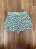 Zara Shorts Olive Gr. S