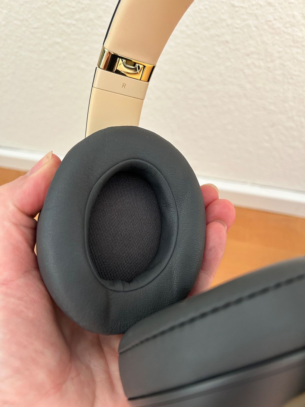 Beats Cuffie: Beats Kopfhörer Studio3 Wireless – Usato da Zürich venduto da predisha 3