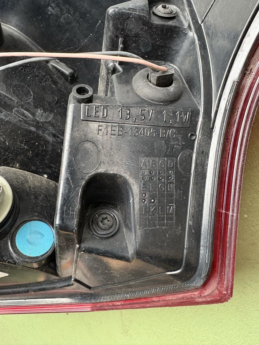 Ford Tutti pezzi di ricambio auto: Rückleuchten Ford Focus MK3 links ODER rechts – Usato da Freienstein venduto da Golfbueb 2